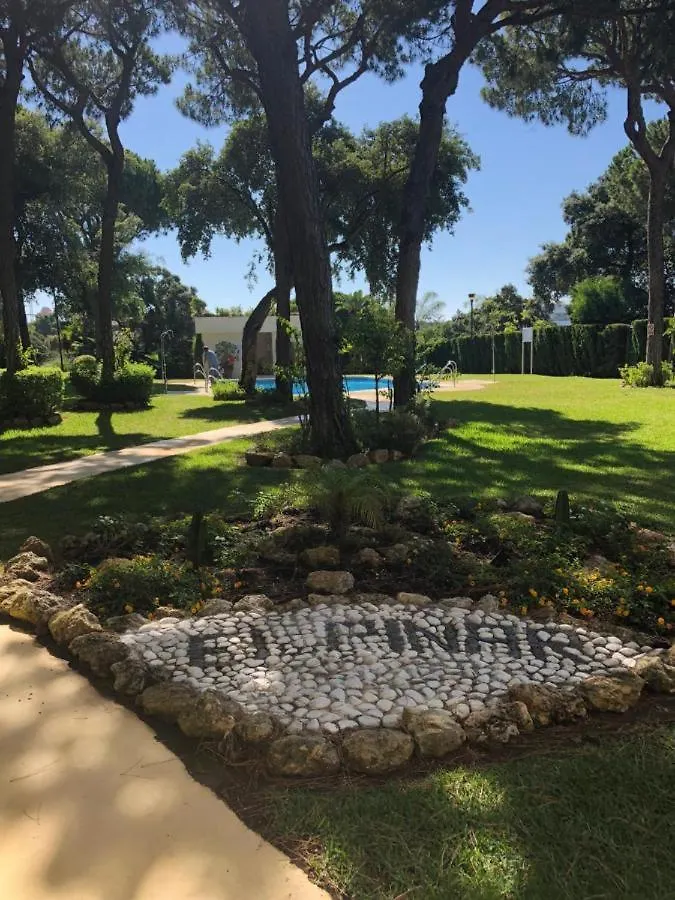 Ansa Beach Apartment - Cabopino, Marbella - Garden Level