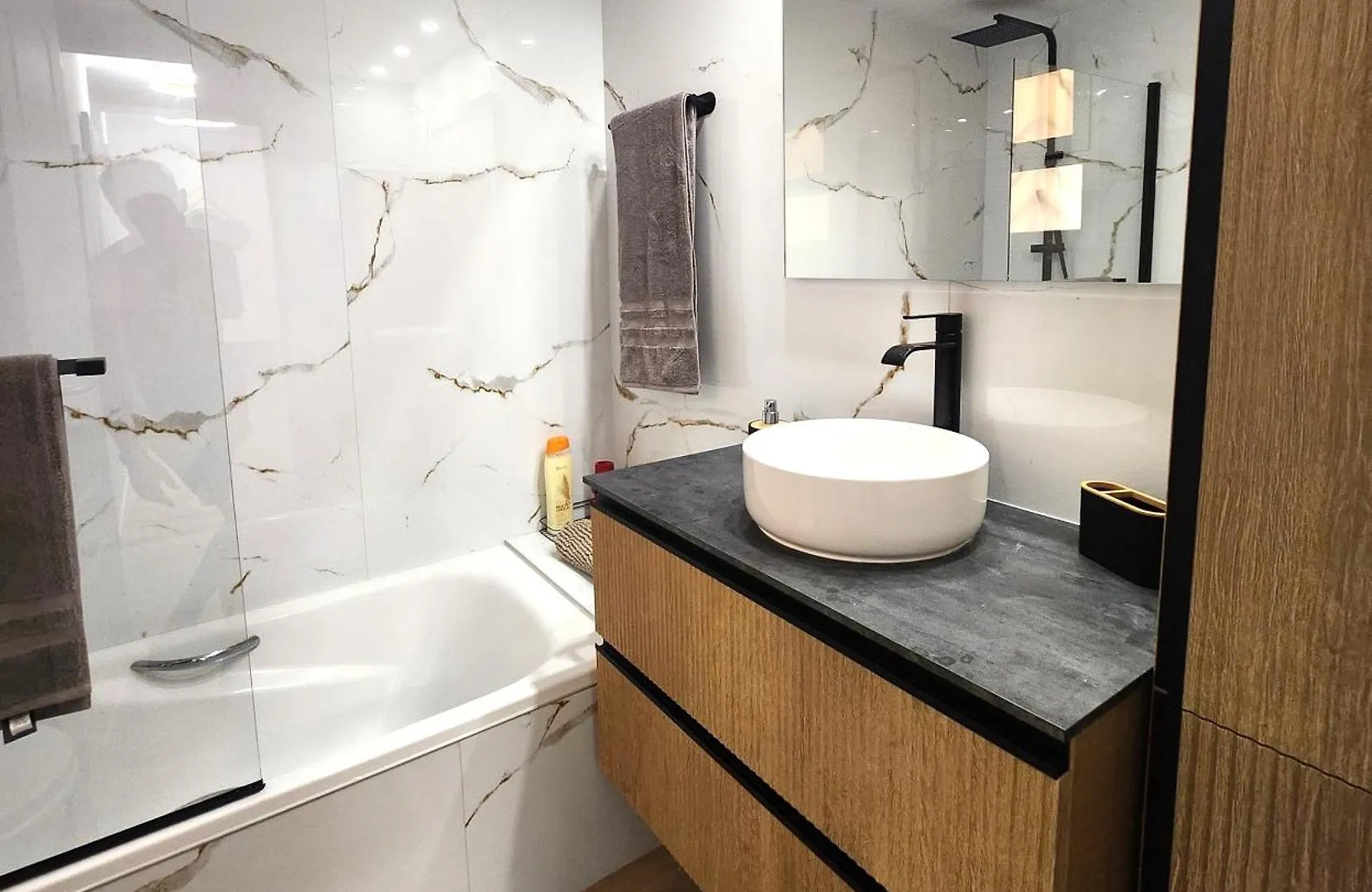 Ansa Beach Apartment - Cabopino, Marbella - Garden Level
